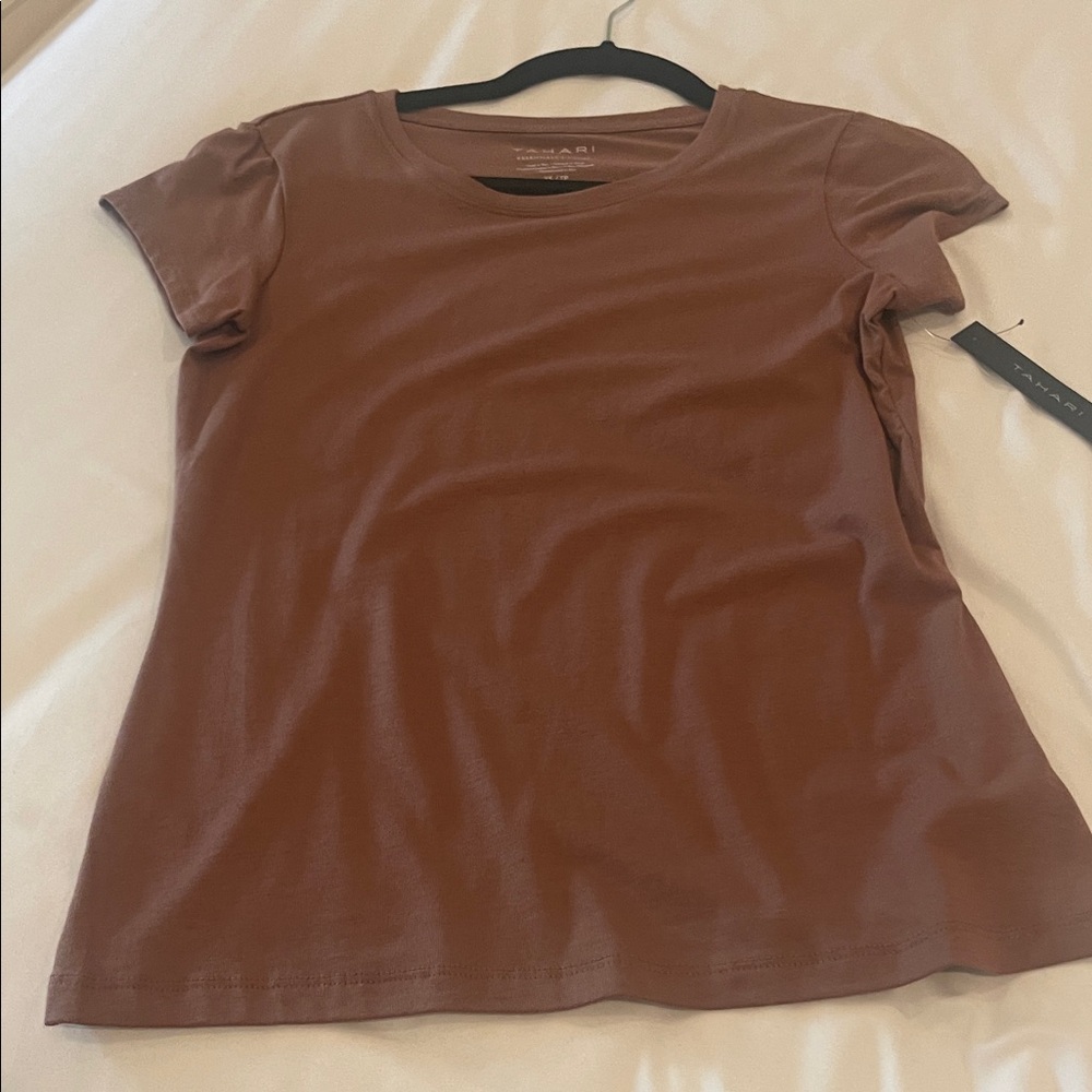 Tahari women brown top size XS NWT